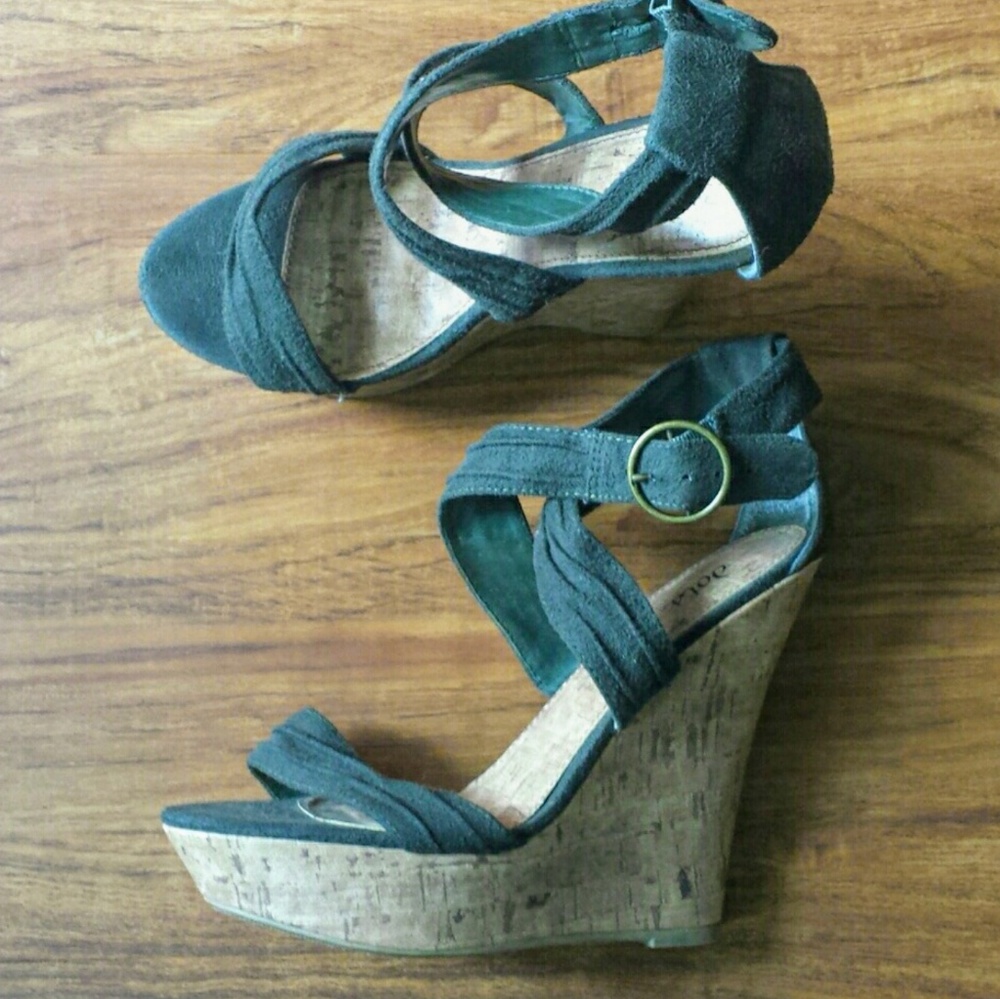 Dot Army Drab Green Platform Suede Wedges Size 9